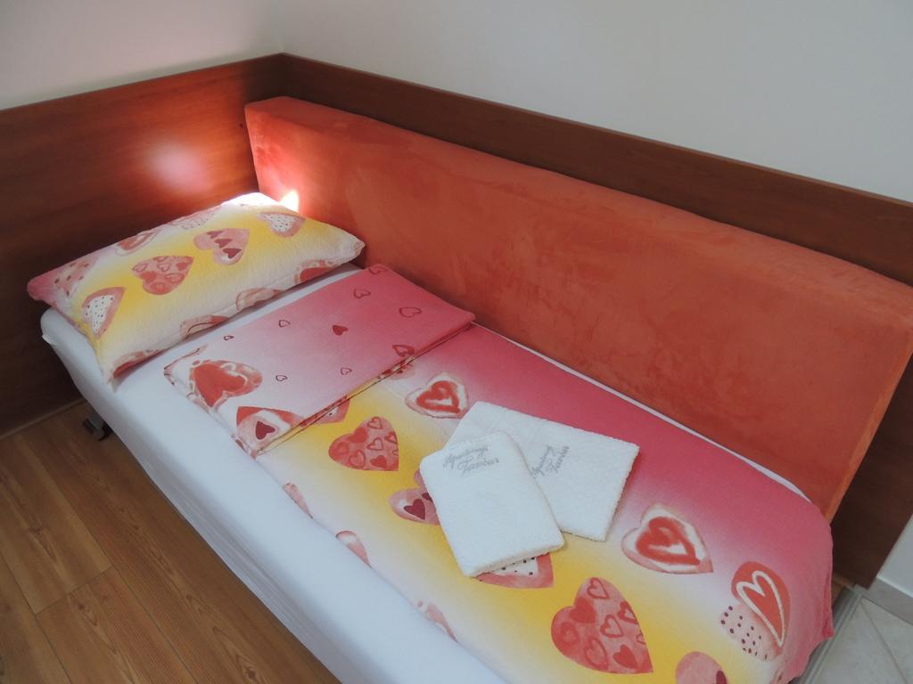 Apartments And Rooms Tavcar Bled Bilik gambar