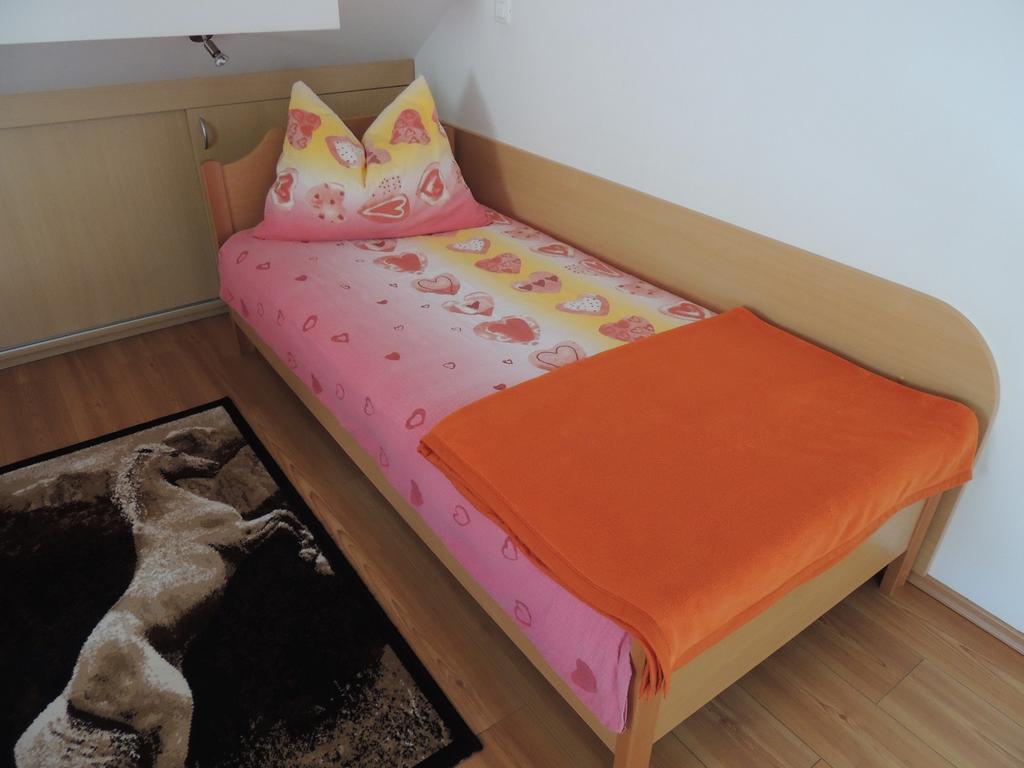 Apartments And Rooms Tavcar Bled Bilik gambar