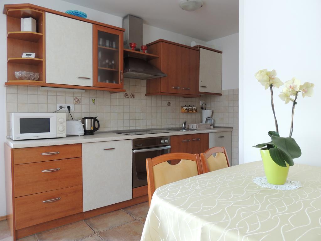 Apartments And Rooms Tavcar Bled Bilik gambar