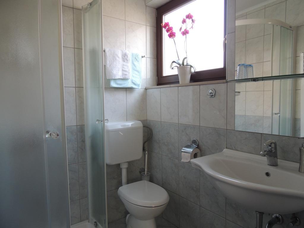 Apartments And Rooms Tavcar Bled Bilik gambar